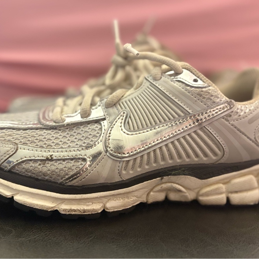 Nike Metallic Silver and Gray Running Shoes